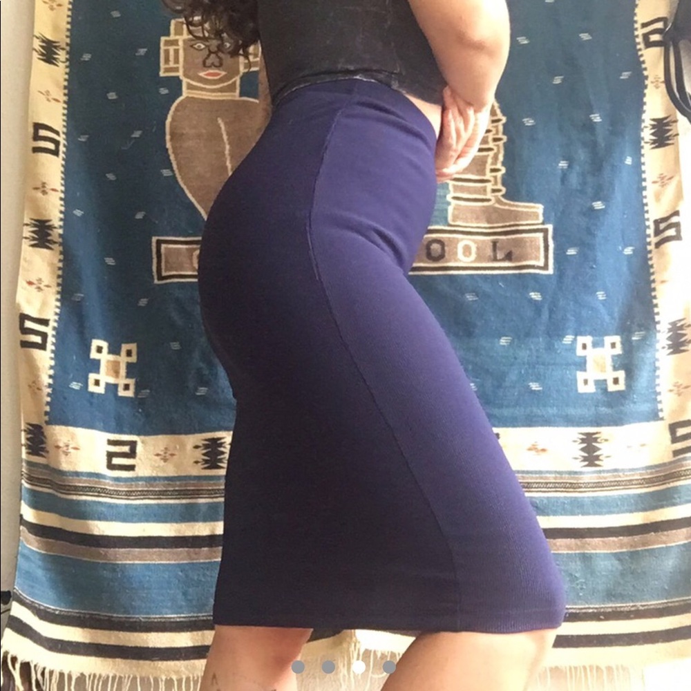 Black stretchy slim skirt in black forever 21